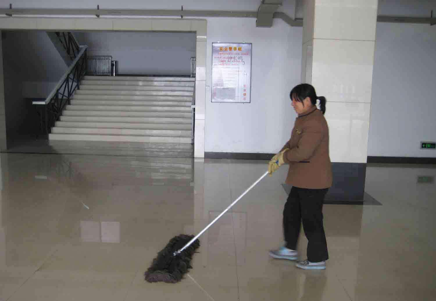 地下室清洁