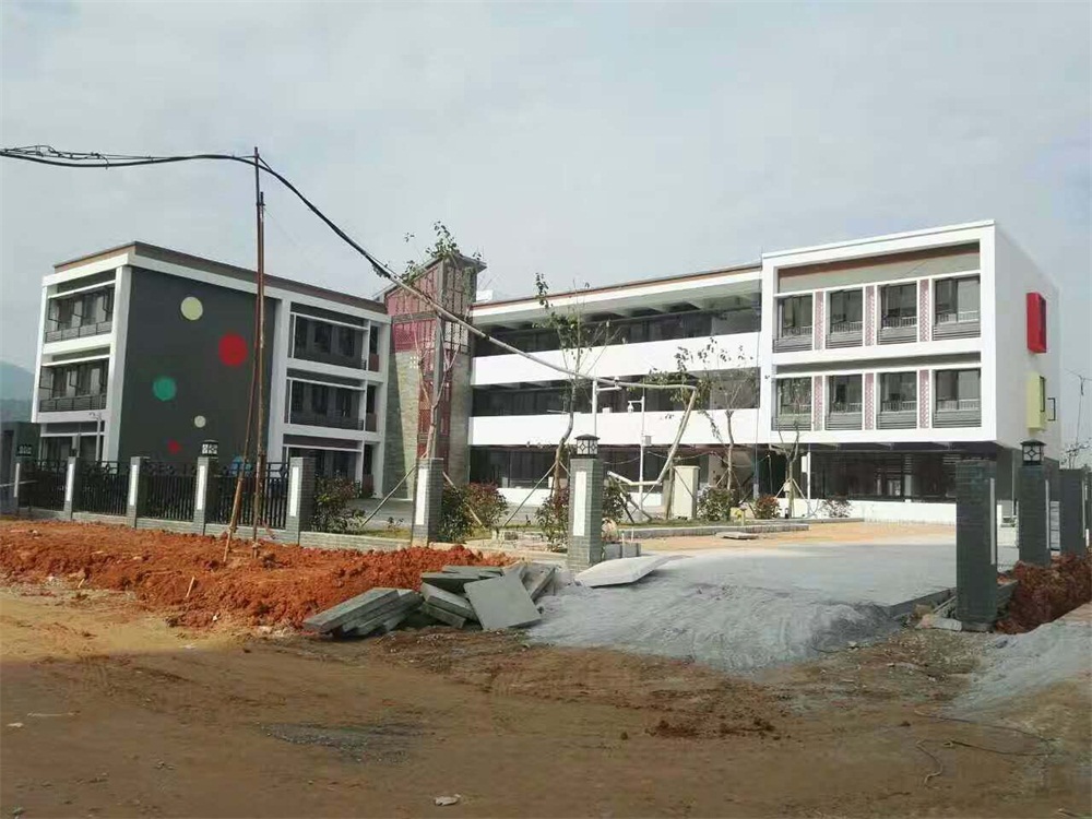 绿地城小学