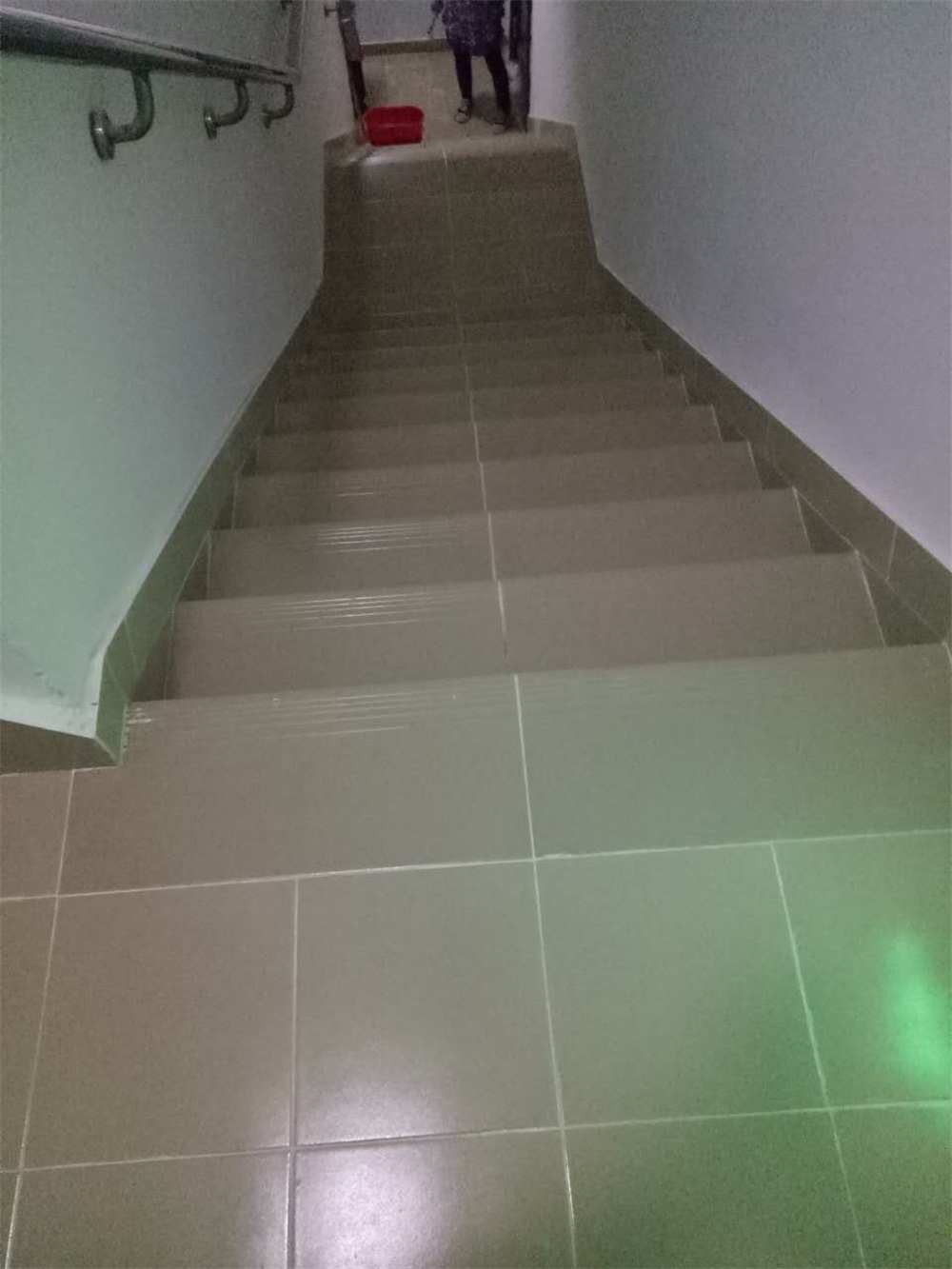 黄沙珠光物业楼梯开荒清洁